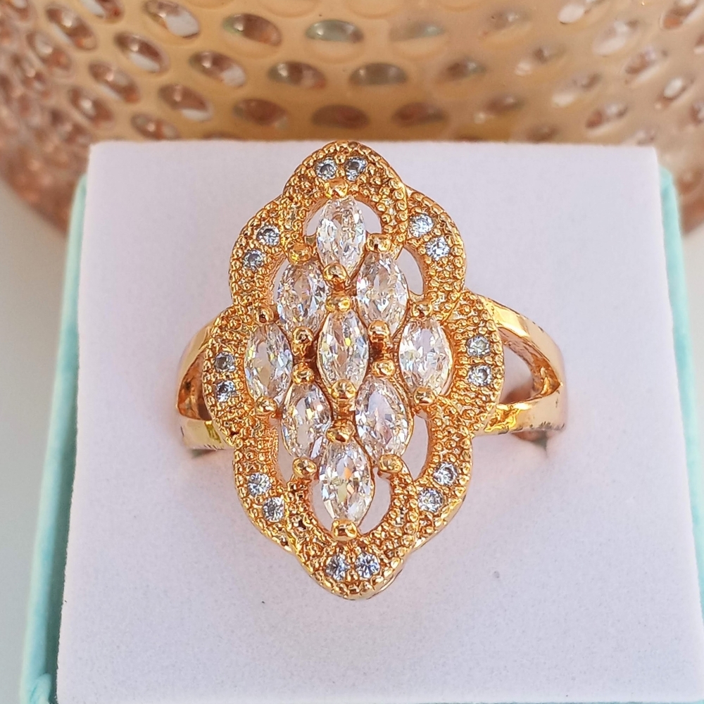 Gold Zercon fashion Ring